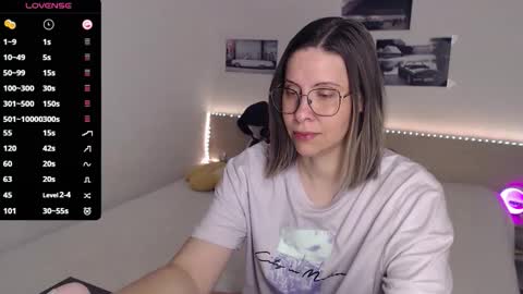 Julie online show from April 11, 4:06 am