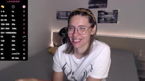 Julie online show from September 24, 4:30 am