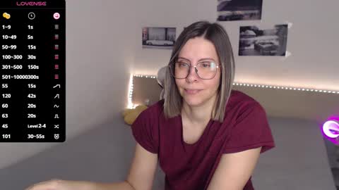 Julie online show from February 8, 5:33 am