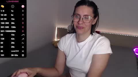 Julie online show from July 9, 3:49 pm
