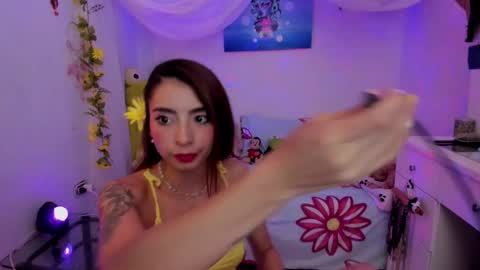 Mia online show from February 20, 6:06 am