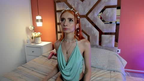 Mia online show from April 1, 4:24 am