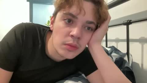 justsoboredlol online show from October 23, 7:43 am