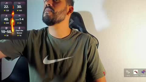kael_cassian online show from June 7, 3:33 am