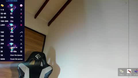 kael_cassian online show from June 13, 8:25 am