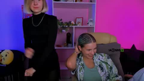 Snapshot of kaela_spell_ chatting on September 22, 8:40 am kaela_spell_ online show from September 22, 8:40 am