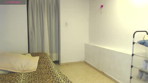 kaeliyh online show from March 28, 7:59 pm