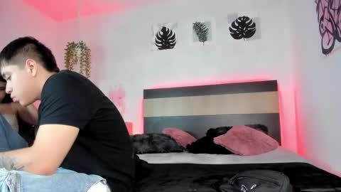         online show from April 30, 2:16 am