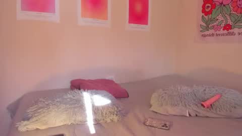 Snapshot of kai_novoa chatting on October 16, 9:24 pm Kai Novoa online show from October 16, 9:24 pm