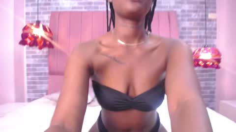 Angie  online show from December 14, 5:07 am