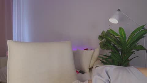 My name is Mia Pleasures to see you Lets have good time together online show from July 28, 12:59 pm