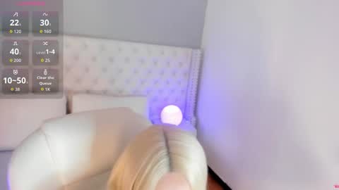 Kailyn online show from December 16, 12:44 pm