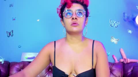 kaira_mosse_ online show from May 16, 11:42 am