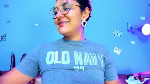 kaira_mosse_ online show from May 27, 11:40 am