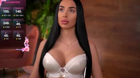 Kaira online show from December 2, 7:45 pm