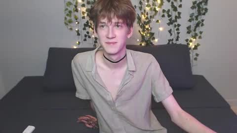 slutkai online show from October 13, 7:05 pm