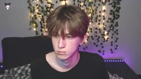 slutkai online show from November 5, 8:22 pm