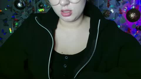 Kaitlin online show from January 13, 1:08 pm