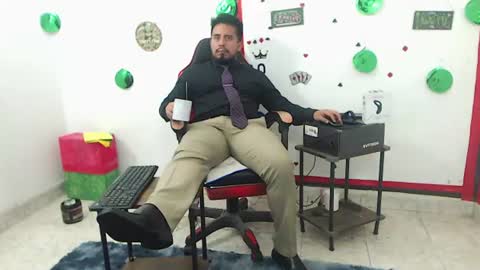 Kaleth online show from June 10, 4:39 pm