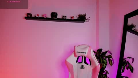 Kali Ka Please help me with your thumbs up its important   dont forget my birthday on October 26 online show from September 10, 6:42 pm