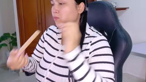 AndreaLactating online show from June 9, 1:49 am