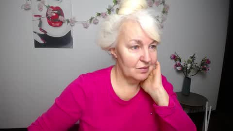 KamaliaSim online show from February 9, 7:49 pm