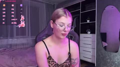 Aino online show from July 14, 5:18 pm