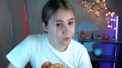 kamilla_love_ online show from June 11, 12:58 pm