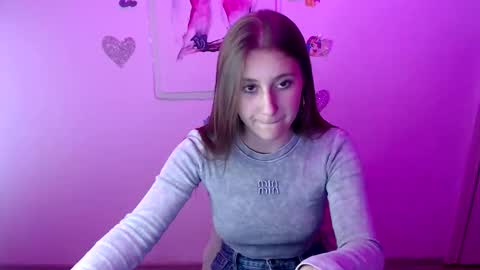 kamilla_love_ online show from September 20, 4:32 pm