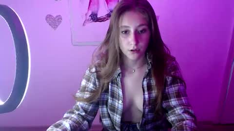 kamilla_love_ online show from September 12, 1:57 pm