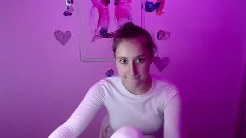kamilla_love_ online show from September 19, 3:05 pm