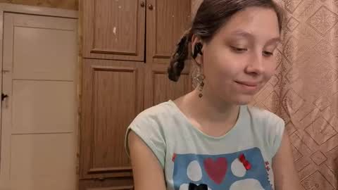 Mari  Simmons online show from November 4, 2:57 am