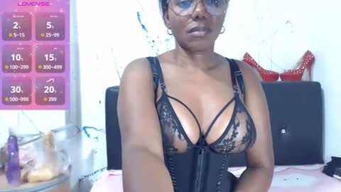 Paola online show from October 7, 6:37 pm