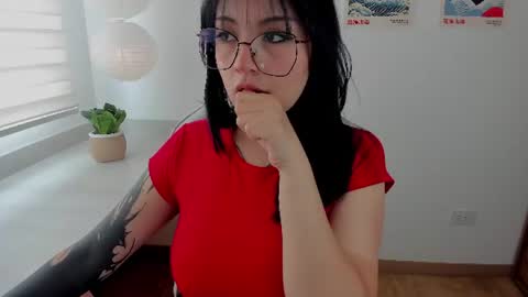Hanny online show from July 6, 5:15 pm