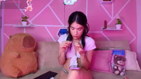 kaoriille online show from December 4, 6:02 am