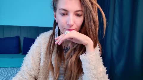 Snapshot of karatart chatting on October 17, 12:31 pm Kara online show from October 17, 12:31 pm