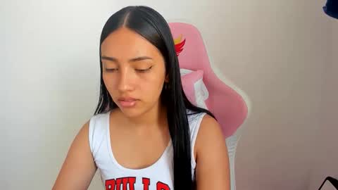 karely_sweet_ online show from June 10, 3:44 pm