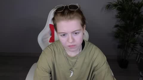 Karen online show from March 22, 8:40 am