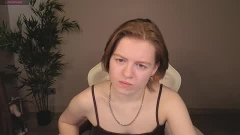 karen_mist online show from June 7, 1:55 am