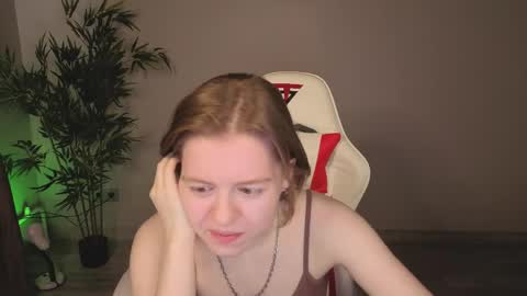 karen_mist online show from June 9, 1:28 am