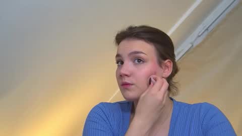 Snapshot of karenclarks chatting on October 16, 6:40 pm Karen online show from October 16, 6:40 pm