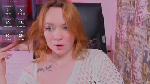 Snapshot of kari_lunna chatting on February 6, 3:37 am Karoline online show from February 6, 3:37 am