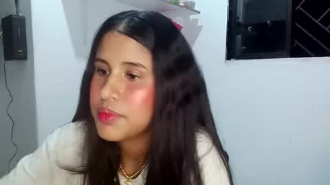 kariina candy and fox online show from June 7, 4:06 am