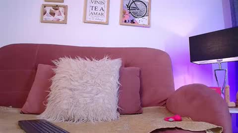 karina online show from December 15, 6:59 pm