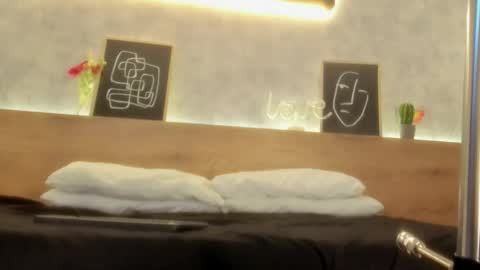 Kari online show from February 23, 11:45 am