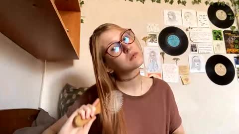 Karina online show from April 18, 8:27 am