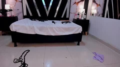 KarinaSimonz online show from September 14, 11:06 pm