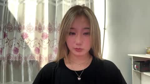 karissagius online show from July 18, 10:06 am