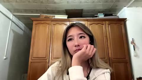karissagius online show from June 28, 12:23 pm
