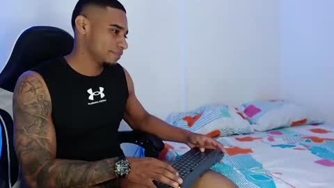 karl_jensennxx online show from June 22, 4:31 am